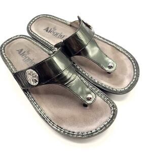 Alegria Carina Sandal Thongs Patent Leather Flip Flops Black Size 6